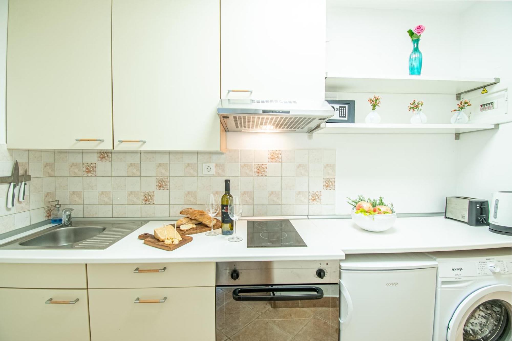 Umag Center Apartment Parking By Rentistra 外观 照片