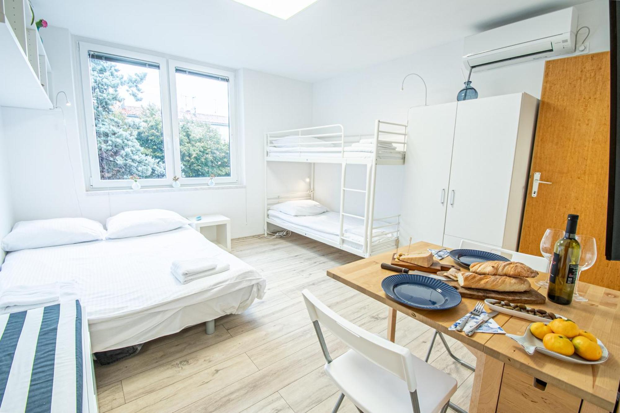 Umag Center Apartment Parking By Rentistra 外观 照片