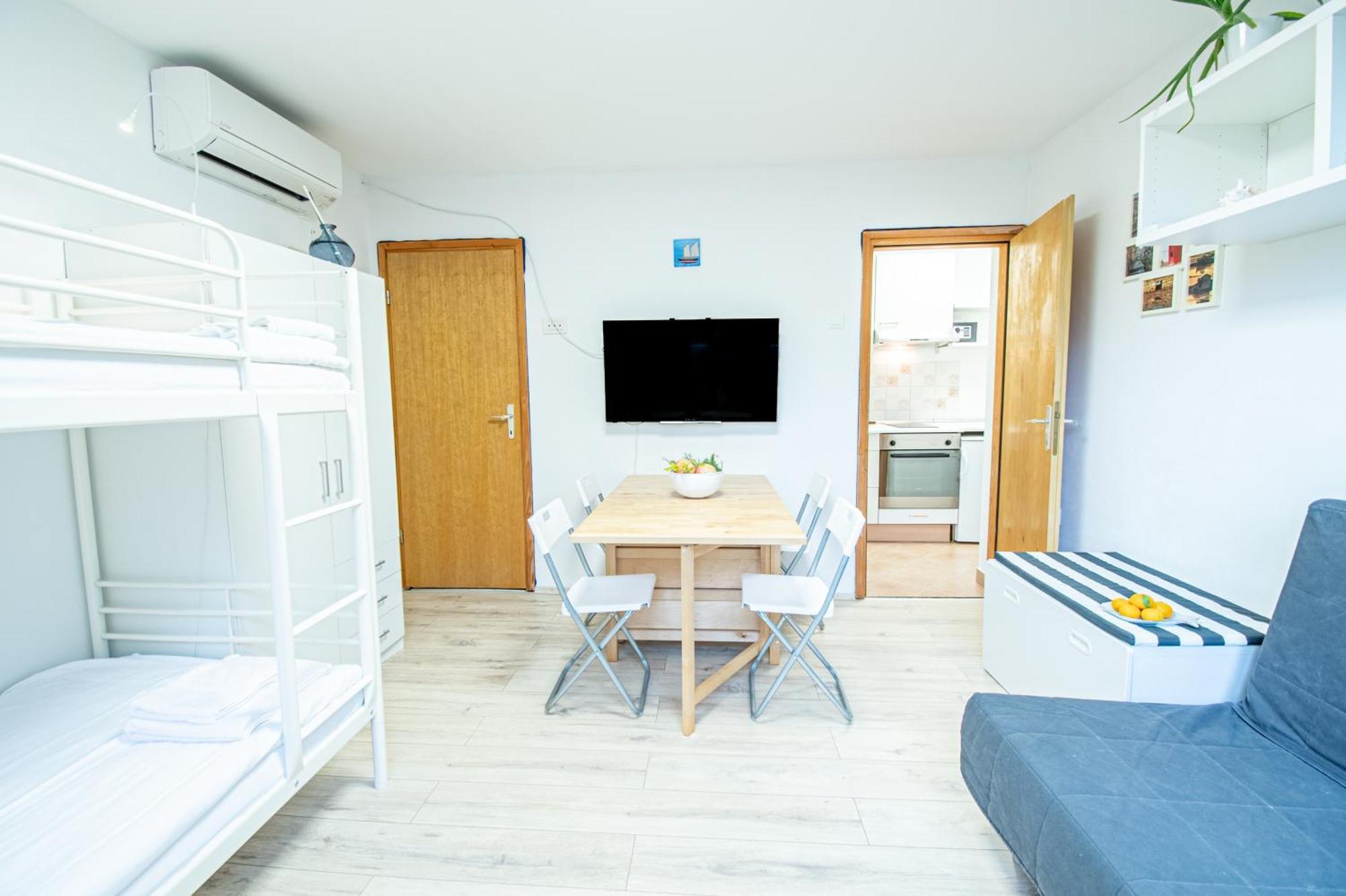 Umag Center Apartment Parking By Rentistra 外观 照片